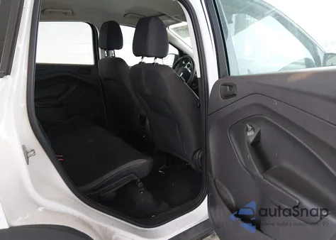 2015 Ford Escape S z USA, uszkodzony, nr VIN 1FMCU0F75FUC89718